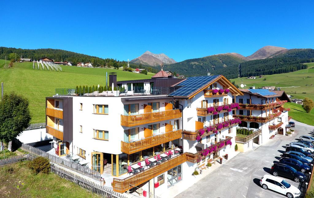 Hotel Kristall Maranza Bagian luar foto